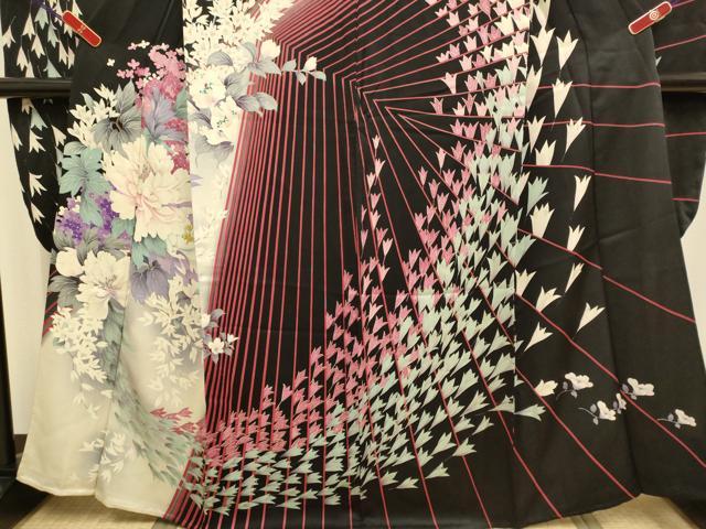 平和屋着物▽豪華振袖 単衣 刺繍 草花文 暈し染め 黒地 銀彩 正絹 逸品 DABJ3577du