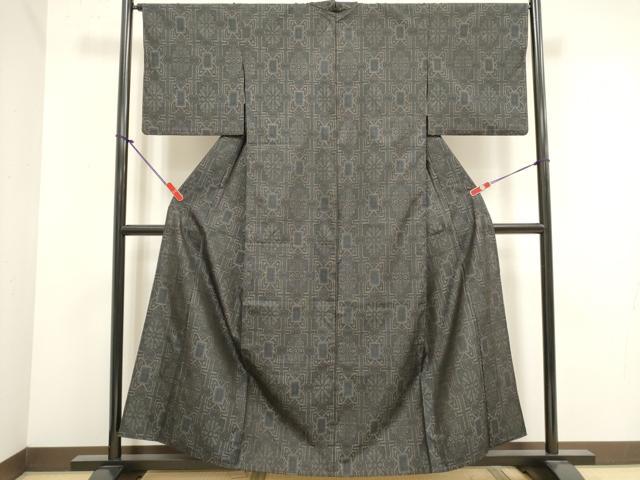 平和屋着物▽本場大島紬 単衣 幾何学花文 やまと誂製 正絹 逸品 DABJ4480cd