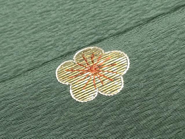 平和屋着物▼付下げ 反物 着尺 駒刺繍 総刺繍 草花松葉文 金糸 上代29万円 逸品 未使用 DABJ4650zy