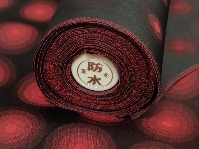 平和屋着物▼羽織・雨コート 反物 羽尺 丸文 黒地 逸品 未使用 DABJ4943zy