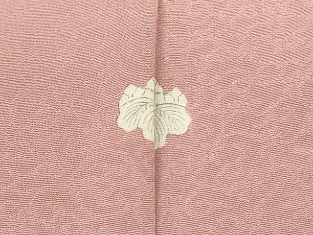 平和屋着物■上質な色無地 雲重ね唐草地紋 珊瑚色 正絹 逸品 DABJ5812qp