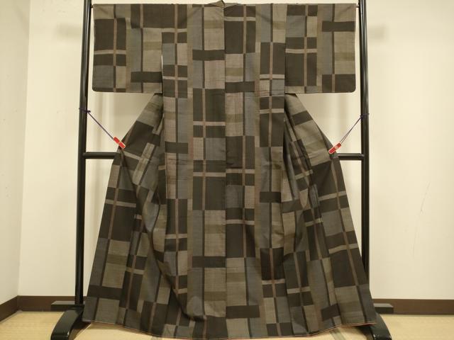 平和屋着物●本場大島紬 9マルキ 格子 やまと誂製 正絹 逸品 DABJ6701du
