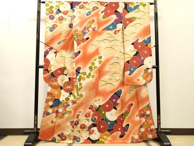 平和屋着物▼豪華振袖 駒刺繍 菊芝花文 暈し染 金彩 金通し地 正絹 逸品 DABJ7067fe