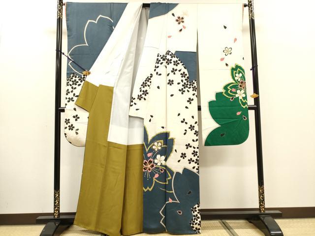 平和屋着物●豪華振袖 駒刺繍 舞桜 金彩 正絹 逸品 DABJ7849fe