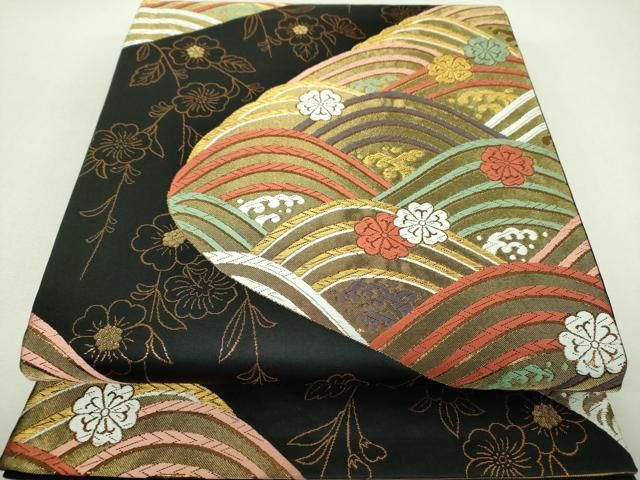 平和屋着物▼六通柄袋帯 唐織 立波桜 黒地 金糸 正絹 逸品 DABJ8720ps