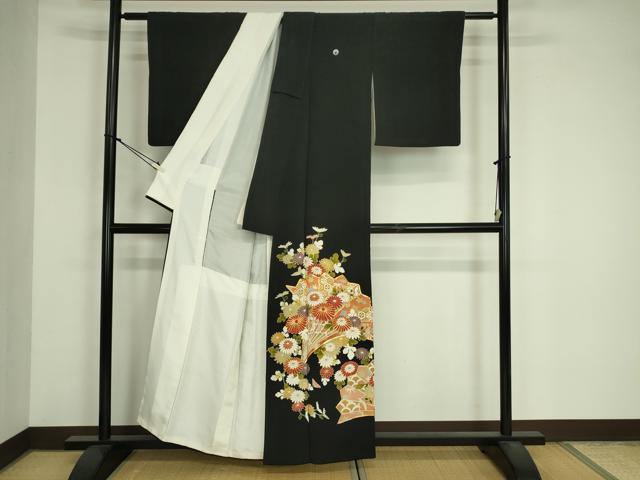 平和屋着物■豪華黒留袖 駒刺繍 檜扇吉祥花文 菊 金彩 正絹 逸品 DABJ9067ya