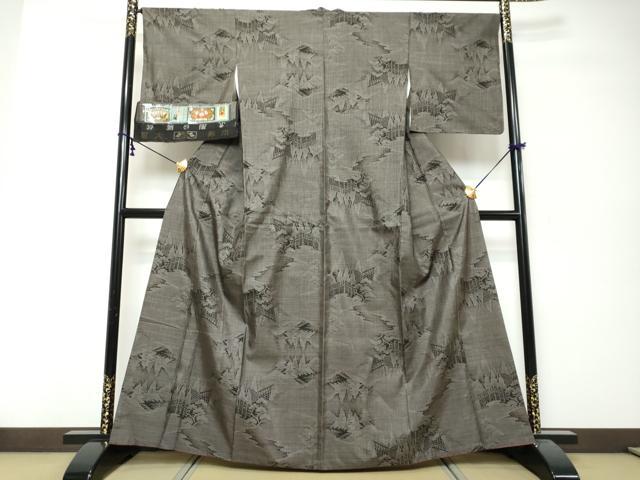平和屋着物●本場大島紬 9マルキ 樹林風景文 西田瑞穂作 証紙付き 正絹 逸品 DABK0031ud