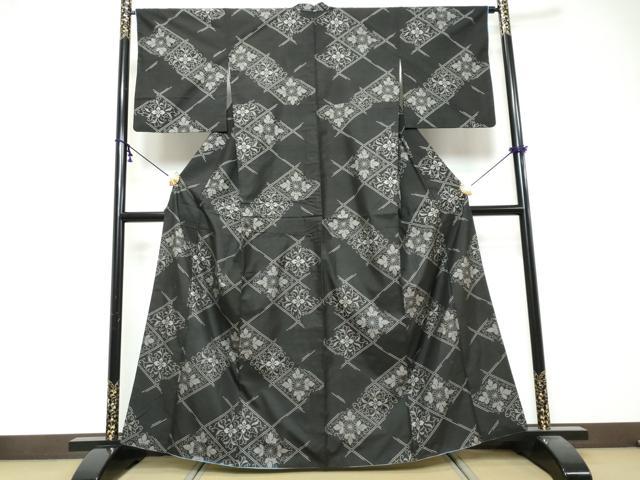 平和屋着物●本場大島紬 9マルキ 花菱文 正絹 逸品 DABK0149ud