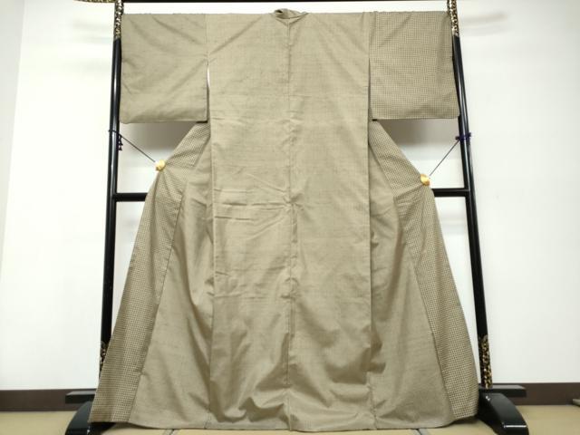 平和屋着物●石川県指定無形文化財 牛首紬 白山工房 手織り 変わり格子文 正絹 逸品 DABK0158ud