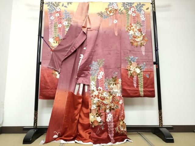 平和屋着物●女優・後藤久美子ブランド 振袖 駒刺繍 花蝶文 暈し染め 金彩 仮絵羽 逸品 未使用 DABK0923ud