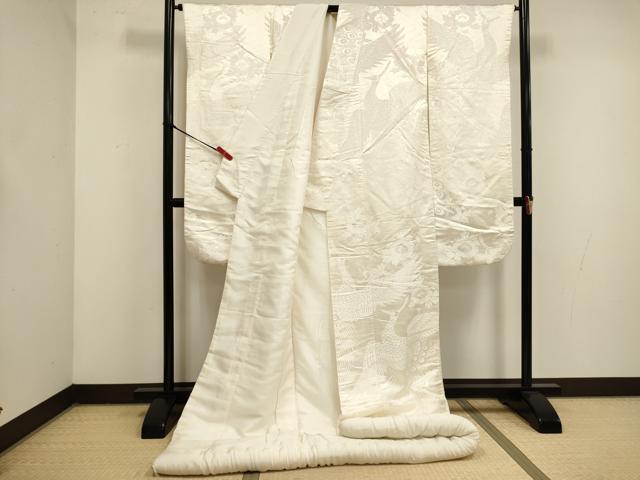 平和屋本店●白打掛 白無垢 お引きずり 和装 婚礼 結婚式 花嫁 神社挙式 孔雀花文 逸品 DABK1451cd