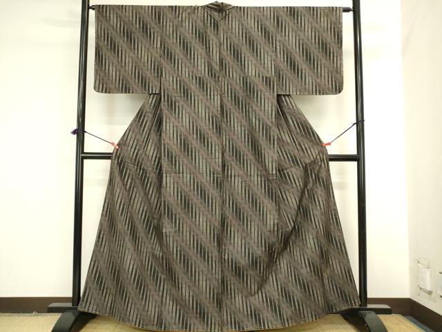 平和屋着物●本場大島紬 9マルキ 幾何学文様 正絹 逸品 未使用 DABK2137op