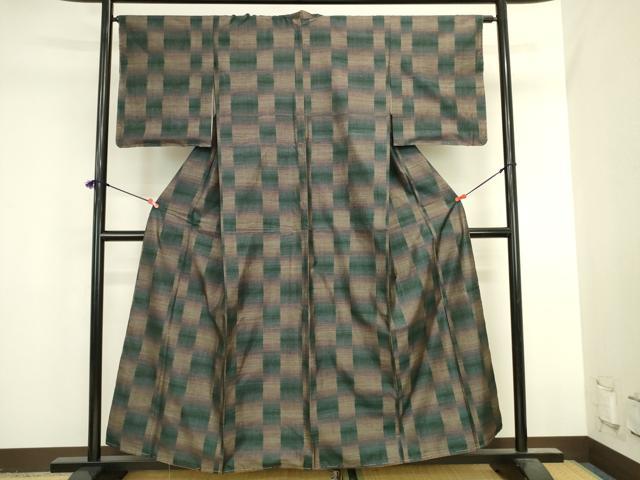 平和屋着物●本場大島紬 9マルキ 変わり格子 正絹 逸品 未使用 DABK2465op