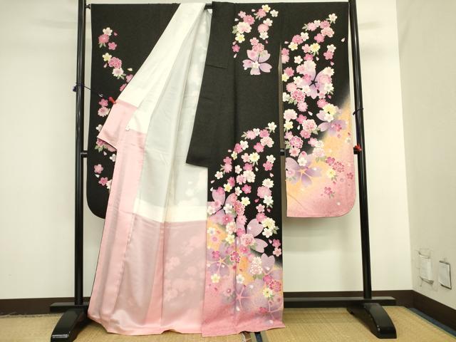 平和屋着物●豪華振袖 駒刺繍 草花 舞桜 暈し染め 黒地 金彩 正絹 逸品 DABK2467op