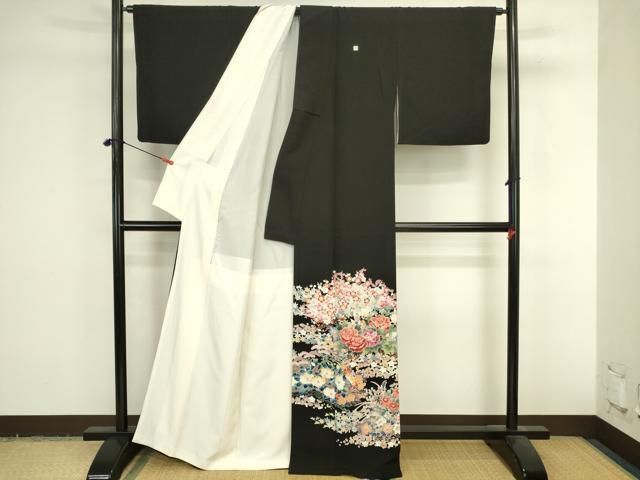 平和屋着物●豪華黒留袖 友禅 作家物 草花 正絹 逸品 DABK2976op
