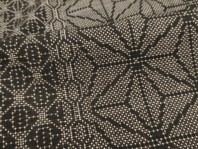 平和屋着物■本場大島紬 7マルキ 麻の葉間道 正絹 逸品 未使用 DABK3071qa