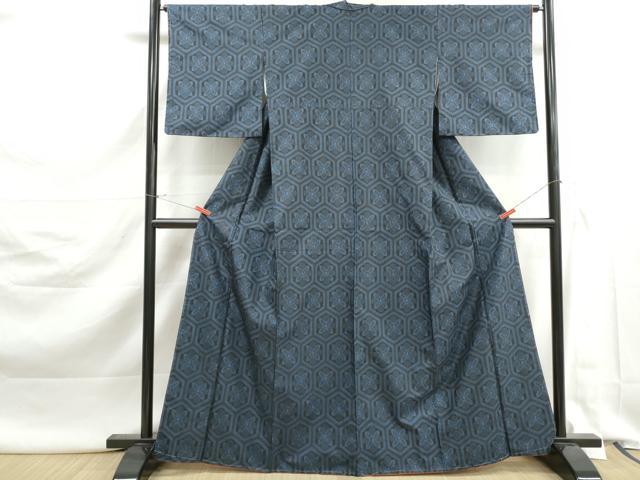 平和屋着物■本場村山大島紬 亀甲花文 正絹 逸品 未使用 DABK3073qa