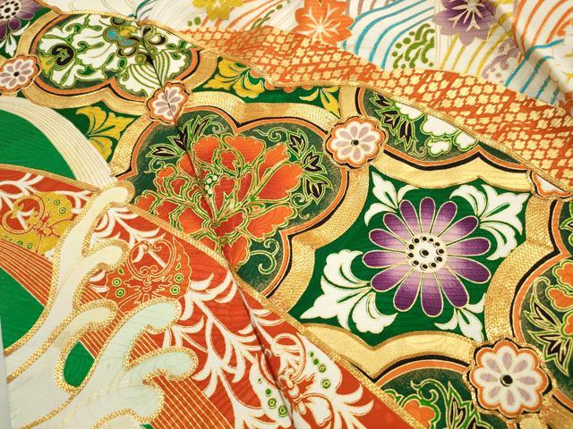 平和屋着物■豪華振袖 駒刺繍 立波舞蝶花文 金彩 正絹 逸品 DABK6188qa