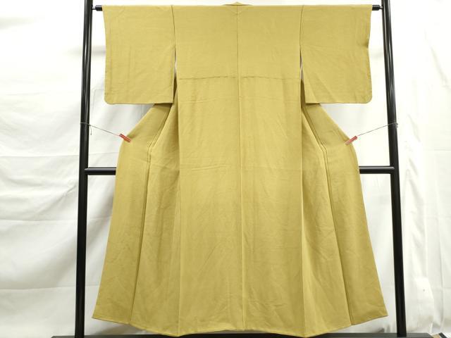 平和屋着物■上質な色無地 刈安色 お召縮緬 正絹 逸品 DABK6317qa