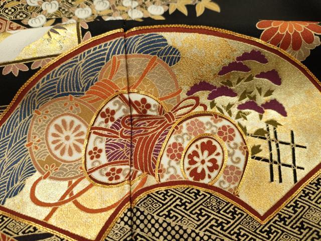 平和屋着物■豪華黒留袖 駒刺繍 地紙人物風景花文 花鼓 金彩 正絹 逸品 DABK6708ya