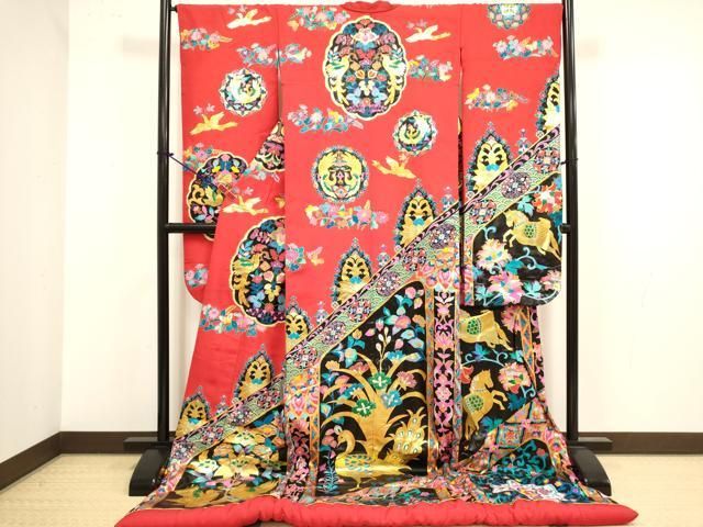 平和屋本店●本手描友禅作家 秋山章 色打掛 お引きずり 和装 婚礼 結婚式 花嫁 神社挙式 向かい鳥花鳥文 金彩 逸品 DABM1752cd