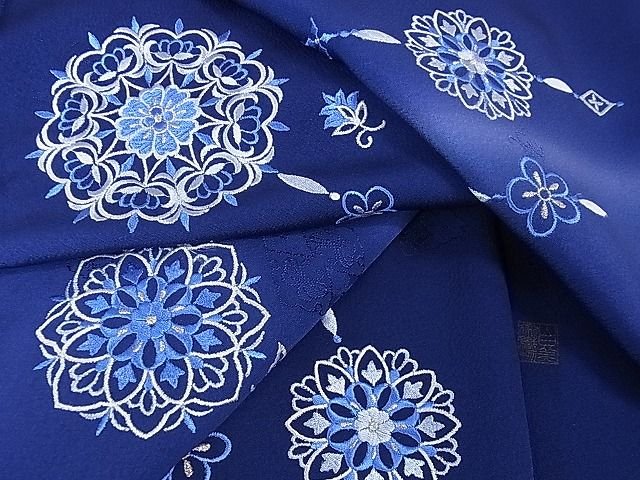 平和屋本店■極上 山口美術織物 皇室 伊勢神宮御用 西陣織 訪問着 刺繍 正倉院花文 留紺色地 暈し染め 未使用 DZAA0733kh4 - 平和屋