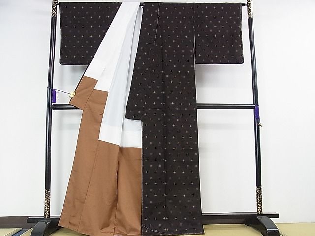 平和屋本店■極上 国指定重要無形文化財 本場久米島紬 与座トヨ作 手織 草木染 泥染 証紙付き 逸品 未使用 DZAA0739kh4 - 平和屋