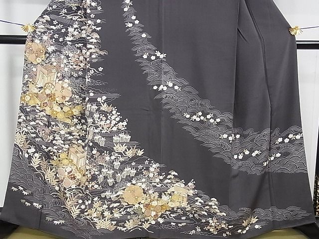 平和屋本店■極上 訪問着 駒刺繍 御所車立波花文 金彩 羊羹色地 鈴乃屋扱い 反端付き 逸品 DZAA0981kh4 - 平和屋