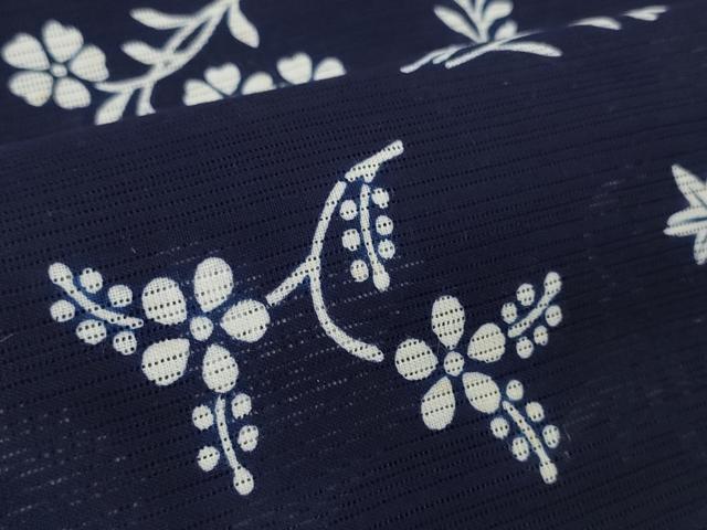 平和屋本店∴夏物 竺仙鑑製 浴衣 反物 着尺 綿絽 草花 紺地 証紙付き 綿 逸品 未使用 DZAA11286kh5