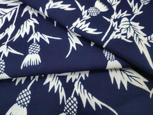 平和屋本店■夏物 竺仙鑑製 浴衣 反物 着尺 薊 アザミ 紺地 証紙付き 高島屋扱い 綿 逸品 未使用 DZAA11294kh5