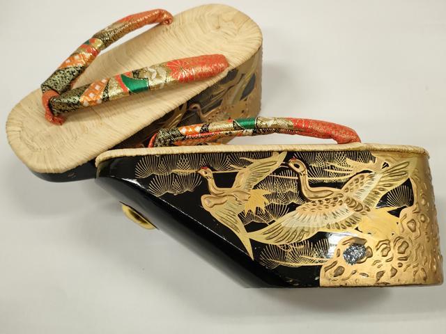 平和屋着物●極上 和装小物 ぽっくり下駄 こっぽり・おこぼ下駄 畳表 金蒔絵 群れ鶴松文 21.0cm 逸品 未使用 DZAA11711kh6