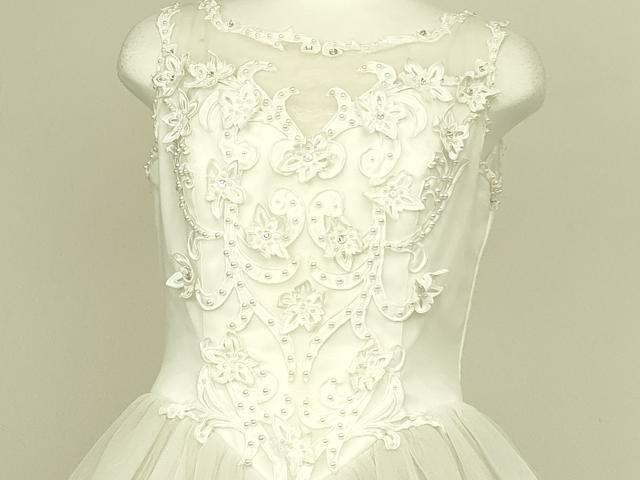 平和屋本店●極上 ウェディングドレス 婚礼 結婚式 披露宴 花嫁 ORNER ビーズ レース 刺繍 チュール 逸品 DZAA12427kh6