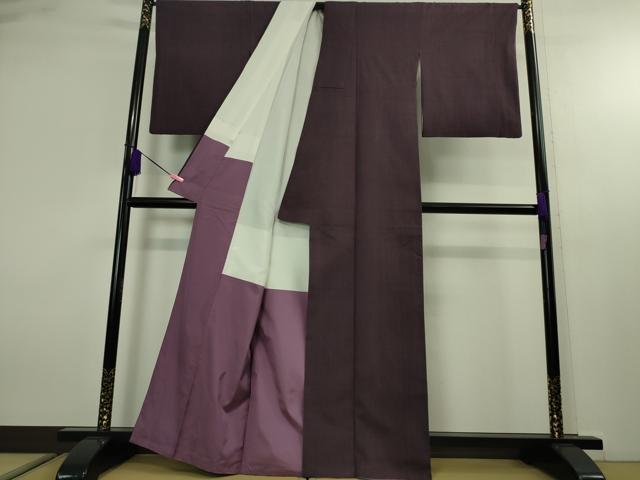 平和屋本店■極上 本場結城紬 重要無形文化財 藤貫謹製 色無地 紫紺色 証紙付き 逸品 DZAA1755kh4 - 平和屋