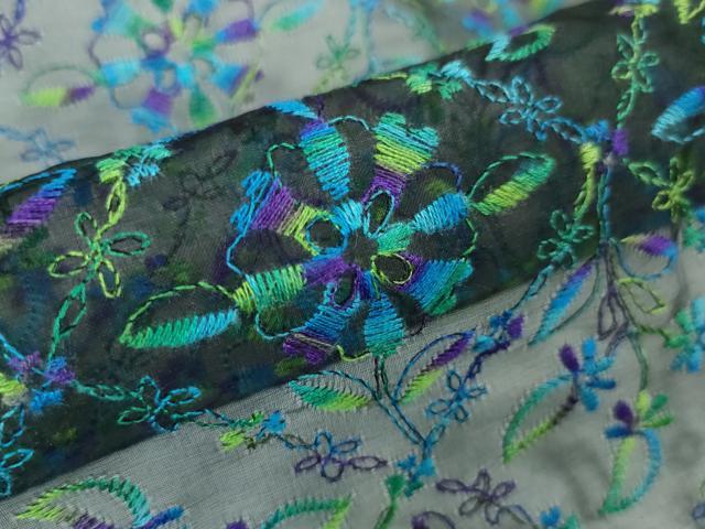 平和屋本店■極上 長羽織 オーガンジー スリーシーズン 春夏秋 塵除け 刺繍 草花菱文 残布付き 逸品 未使用 DZAA2036kh4 - 平和屋