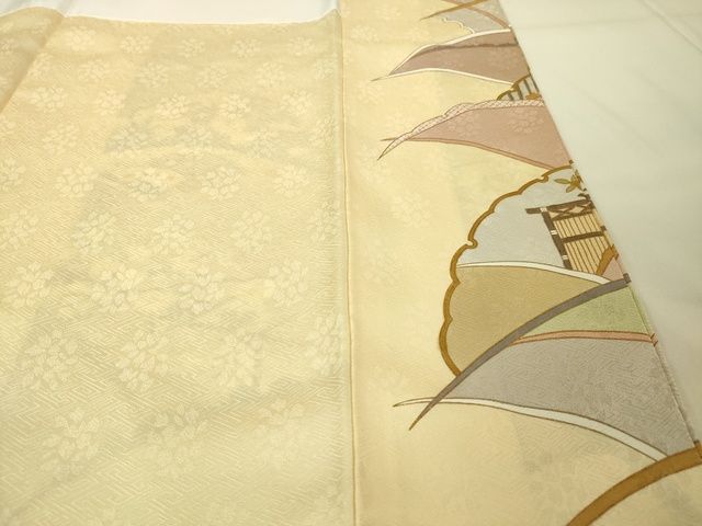 平和屋本店■極上 皇室献上作家 藤井寛 訪問着 駒刺繍 雪芝吉祥花文 鳥の子色地 金彩 逸品 DZAA2207kh4 - 平和屋