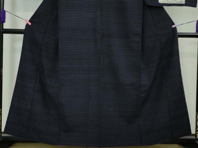 平和屋本店■極上 本場結城紬 重要無形文化財 縮織 奥順謹製 高機 手織 糸:小林シゲ 絣:鈴木良一 織:鈴木康子 証紙付き 逸品 DZAA3277kh5
