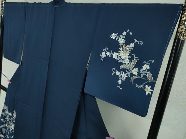 平和屋本店■極上 金彩友禅 卓越技能者・名工・和田光正 訪問着 花唐草文 暈し染め 紺色地 金銀彩 逸品 未使用 DZAA4100kh5