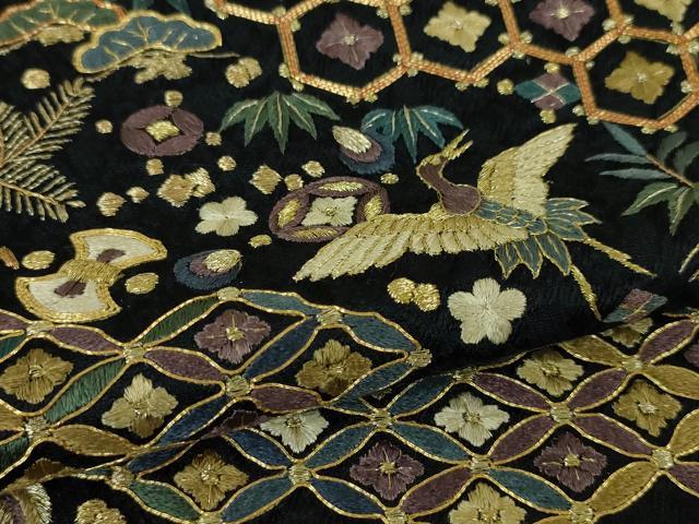 平和屋本店●最高級 訪問着 総刺繍 駒刺繍 宝尽くし 飛鶴文 黒地 金糸 逸品 DZAA4956kh5
