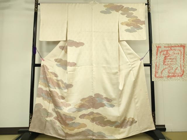 平和屋本店■極上 皇室献上作家 藤井寛 訪問着 駒刺繍 雲重ね 薄卵色地 金彩 三越扱い 逸品 DZAA4992kh5