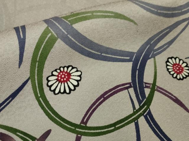平和屋本店■最高級 城間栄順 本場琉球紅型 訪問着 花蝶草文 暈し染め 牡丹鼠色地 逸品 DZAA5968kh5