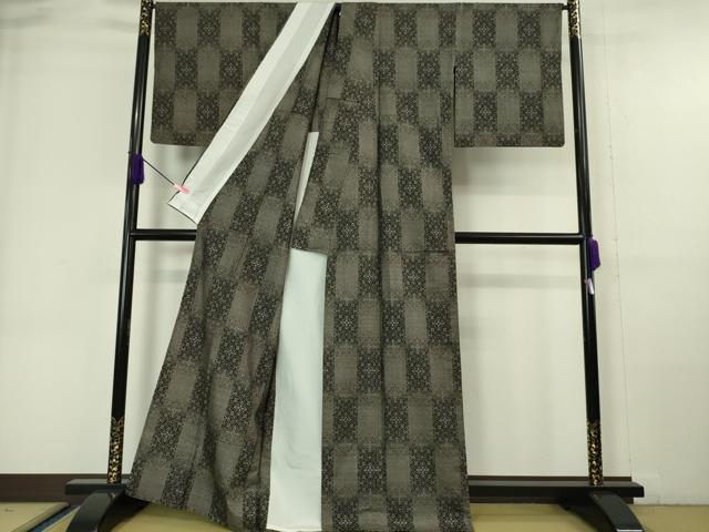 平和屋本店▽極上 本場大島紬 単衣 9マルキ 七宝市松文 逸品 DZAA6378kh5