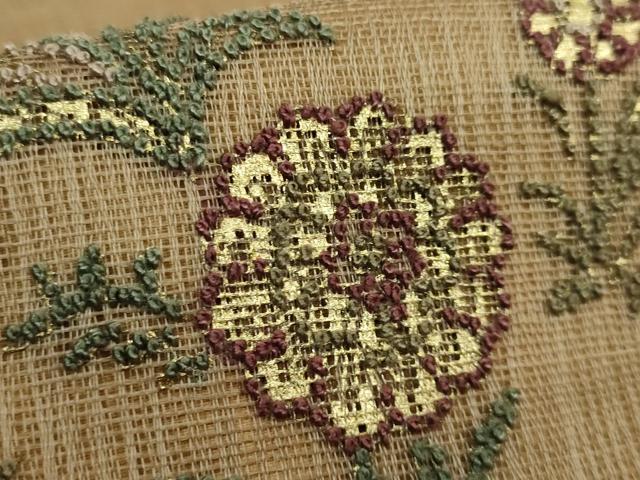 平和屋本店■極上 銀座もとじ 相良刺繍 総刺繍 九寸名古屋帯 スリーシーズン帯 ペイズリー花文 朽葉色地 たとう紙付き 逸品 DZAA7155kh5