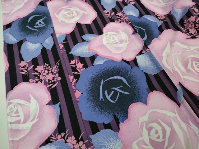 平和屋着物∴極上 夏物 小紋・浴衣兼用 薔薇 バラ 縞 黒地 銀彩 逸品 和風館 セオアルファ 洗える着物 DZAA7888kh5