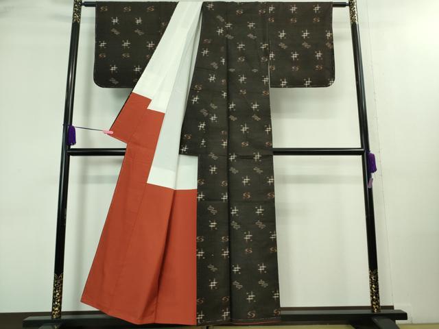 平和屋着物●極上 国指定重要無形文化財 本場久米島紬 手織 逸品 未使用 DZAA8121kh5