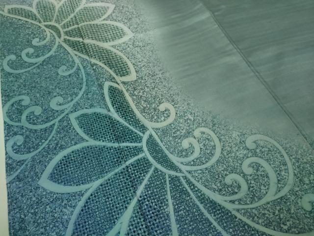 平和屋着物●極上 中国三大刺繍 スワトウ刺繍 汕頭刺繍 訪問着 本場染大島紬 花唐草文 暈し染め 逸品 未使用 DZAA8439kh5