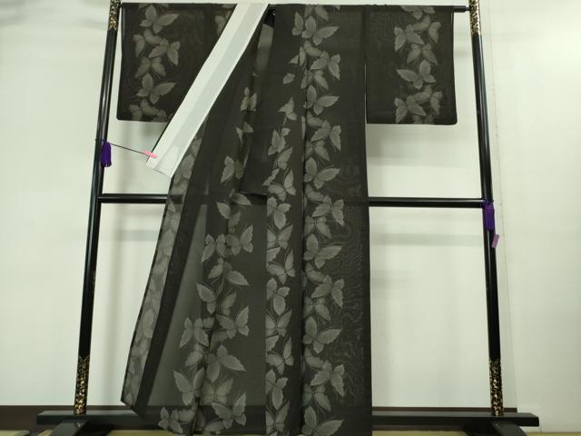 平和屋着物*極上 夏物 本場大島紬 夏大島 7マルキ 舞蝶文 黒地 逸品 DZAA8479kh5
