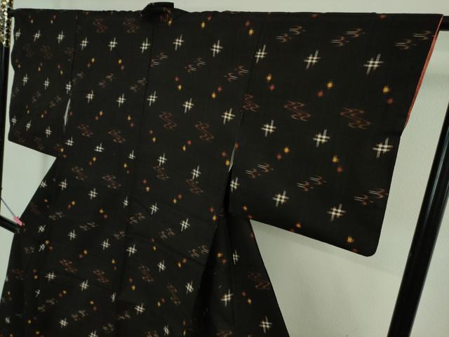 平和屋着物●極上 国指定重要無形文化財 本場久米島紬 手織 逸品 DZAA9374kh5