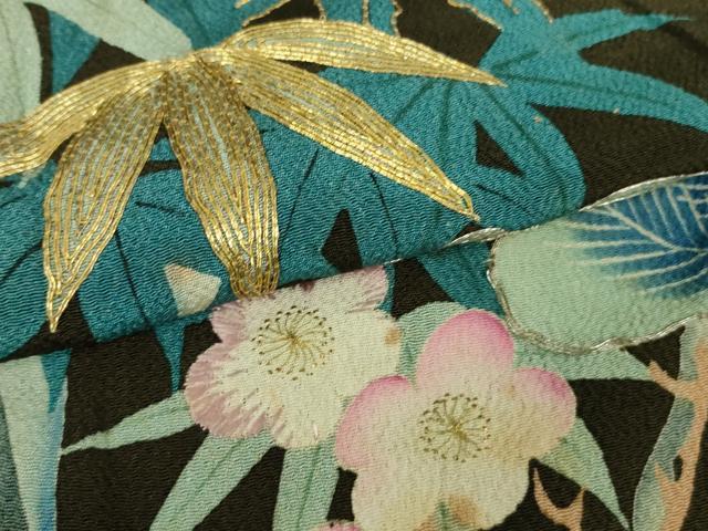 平和屋着物■極上 アンティーク 大正ロマン 振袖 駒刺繍 松竹梅 黒地 金糸 縮緬地 逸品 DZAA9563kh5