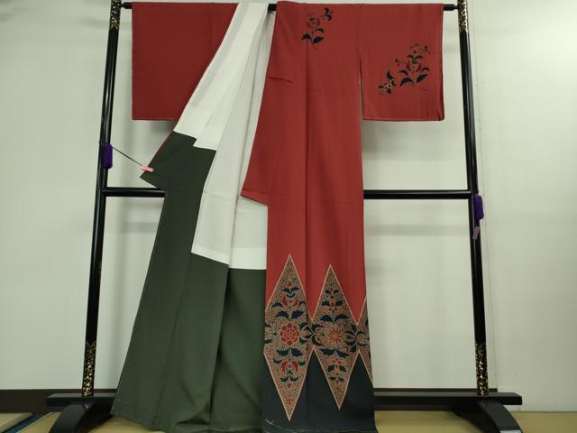 平和屋着物●極上 ファッションデザイナー HIROKO KOSHINO コシノヒロコ 訪問着 草花文 赤紅色地 金彩 逸品 未使用 DZAB0183kh5