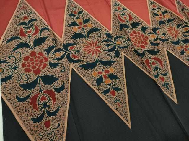 平和屋着物●極上 ファッションデザイナー HIROKO KOSHINO コシノヒロコ 訪問着 草花文 赤紅色地 金彩 逸品 未使用 DZAB0183kh5